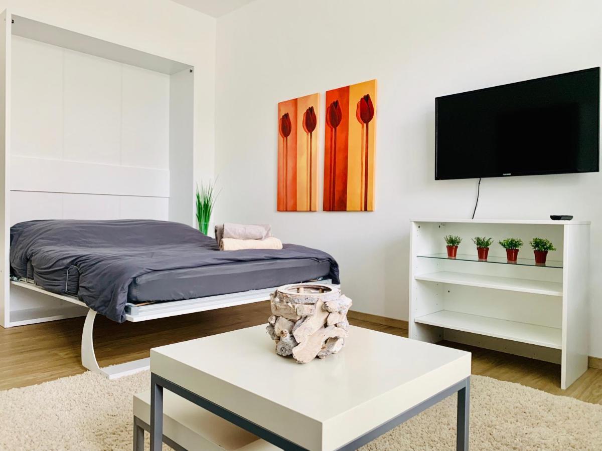Moderner Bungalow, 20 Minuten Bis Hannover City, 24H Check-In Garbsen Esterno foto