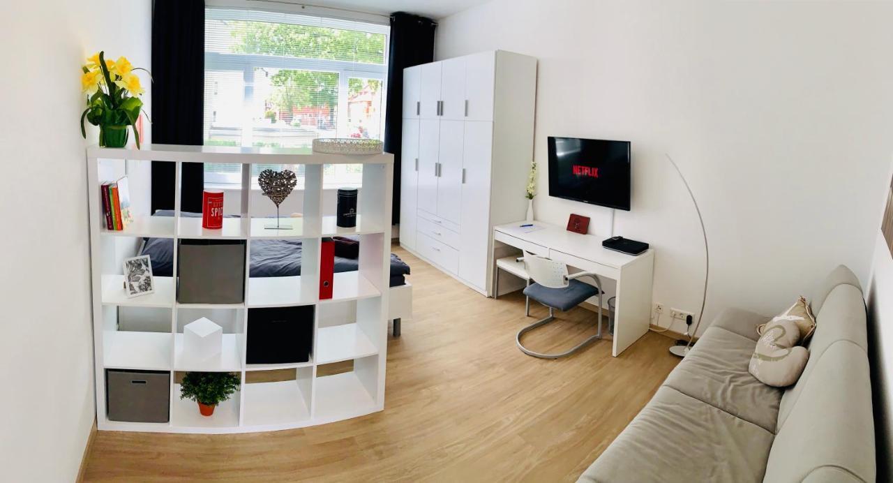 Moderner Bungalow, 20 Minuten Bis Hannover City, 24H Check-In Garbsen Esterno foto