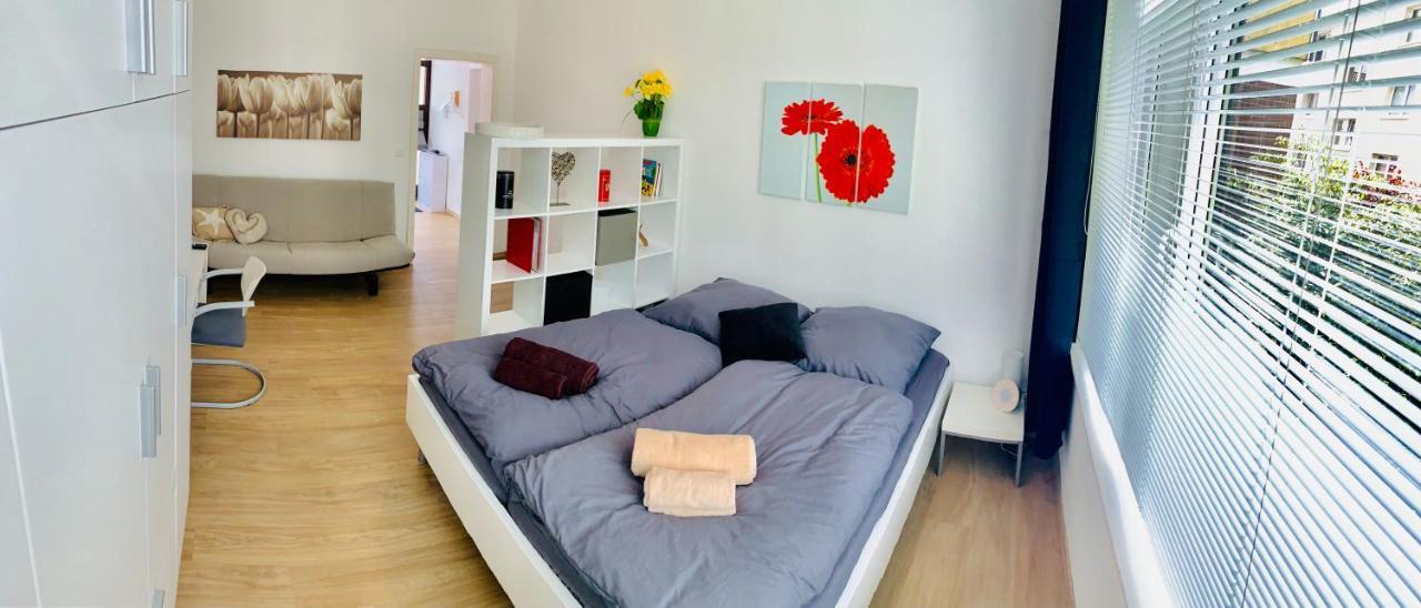 Moderner Bungalow, 20 Minuten Bis Hannover City, 24H Check-In Garbsen Esterno foto